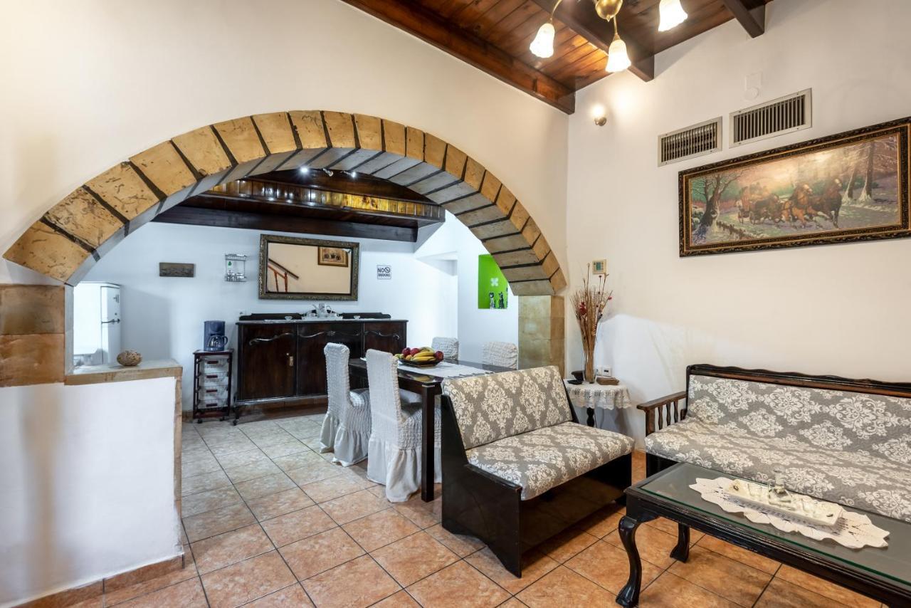 Aroni Cretan Comfortable House - Hamam Suites Aroni Экстерьер фото